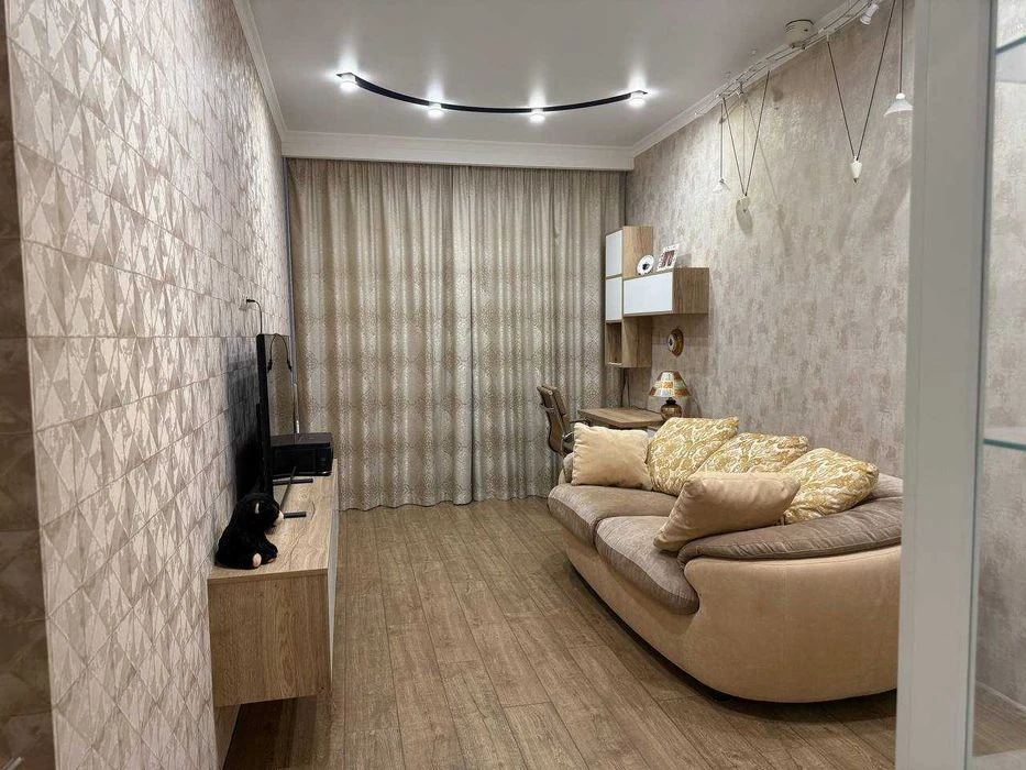 Продам 2-к квартиру для жизни в ЖК Элегия Парк. Низкий этаж.