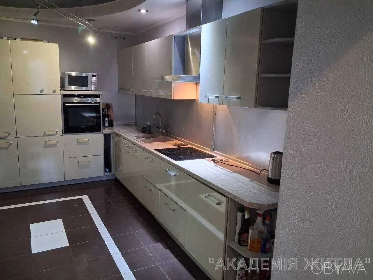 2-комнатная квартира, 90 м.кв.