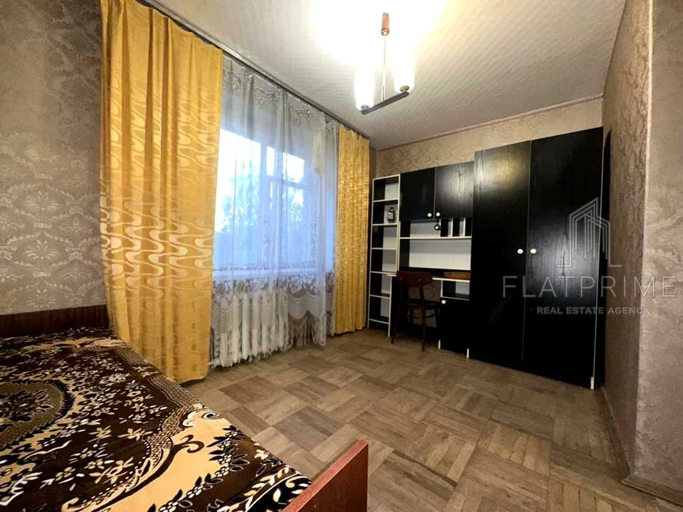 Квартира. Київ, Зеленого Клину вул. (Уссурійська)
