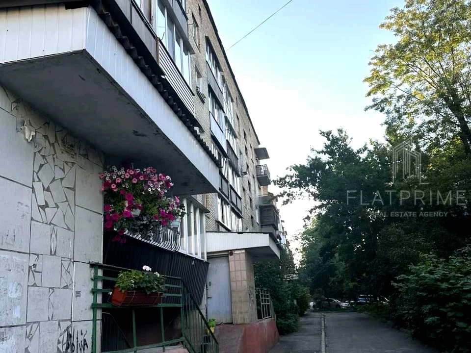 Квартира. Київ, Зеленого Клину вул. (Уссурійська)