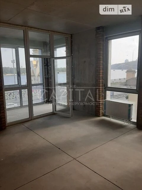 Sale of 2-room apartment 72 sq. m. on Naberezhno-Khreshchatytska Street 21
