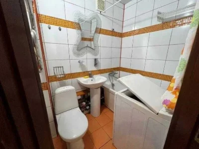 Продам 2-комнатную квартиру на Одесской!