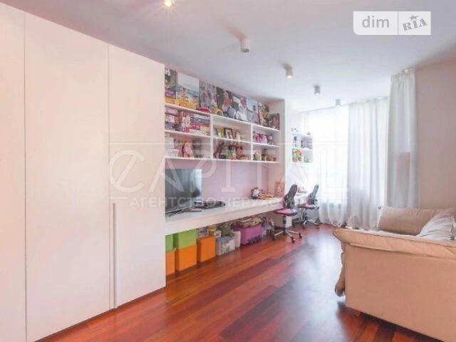 For sale 4-room apartment 255 sq. m on Mokra St. 20 • ID 34680595