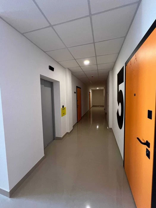 Продам  квартиру в новому жк на Сахарова