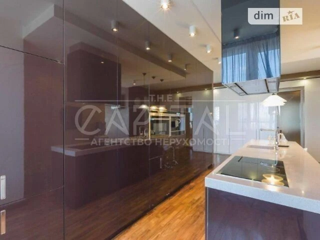 For sale 4-room apartment 255 sq. m on Mokra St. 20 • ID 34680595