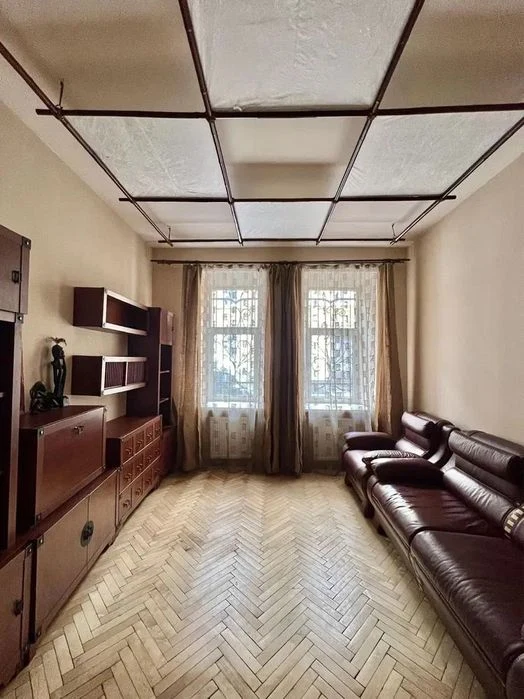 Продаж 3 кім квартира 62.70 м² 1/3ц вул.Водна  120000$