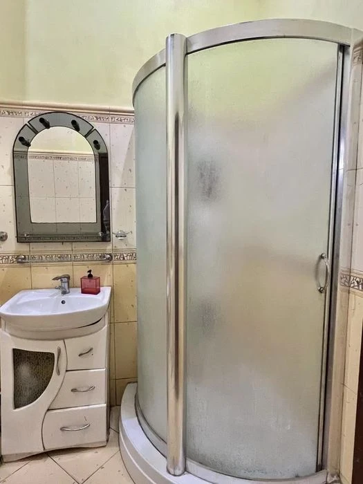 Продаж 3 кім квартира 62.70 м² 1/3ц вул.Водна  120000$