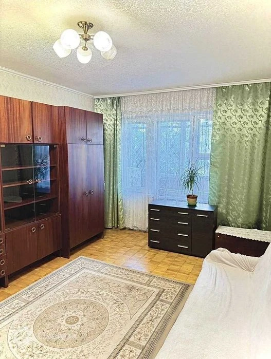 Продаж 2-кімнатної квартири в Києві Дарницький Тростянецька