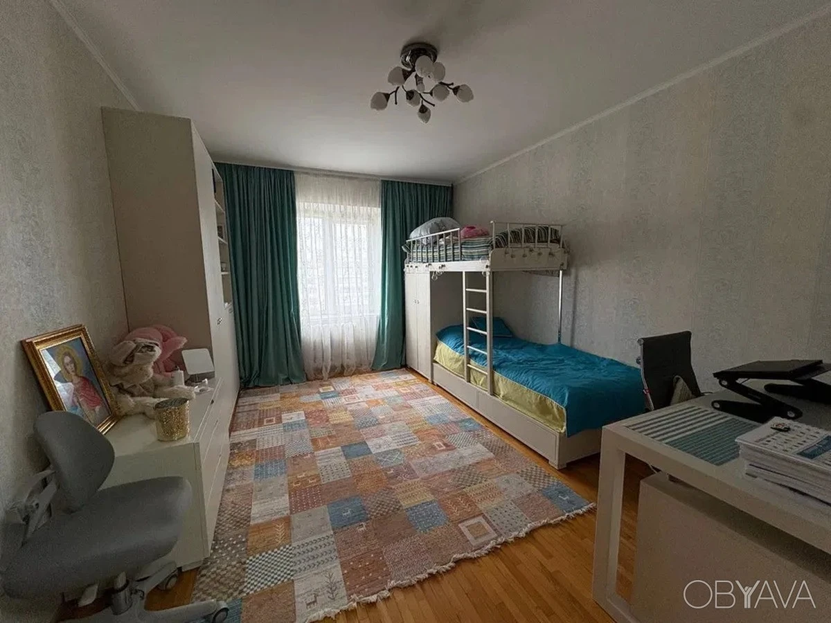 2 кімн. квартира вул. Драгоманова, 8