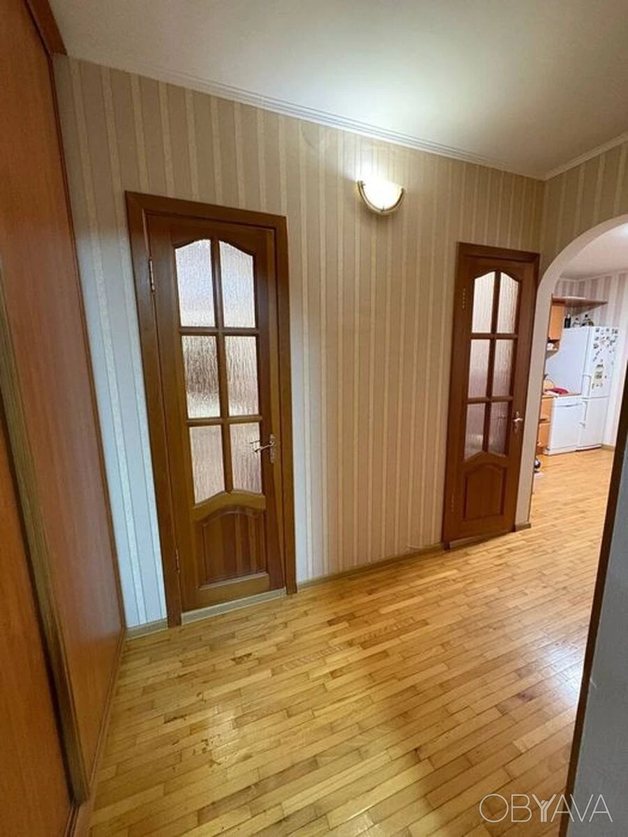2 кімн. квартира вул. Драгоманова, 8