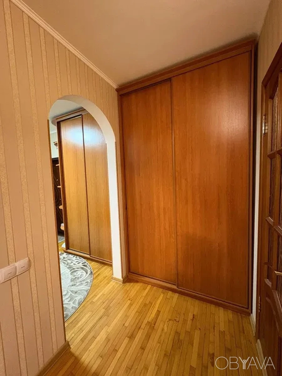 2 кімн. квартира вул. Драгоманова, 8