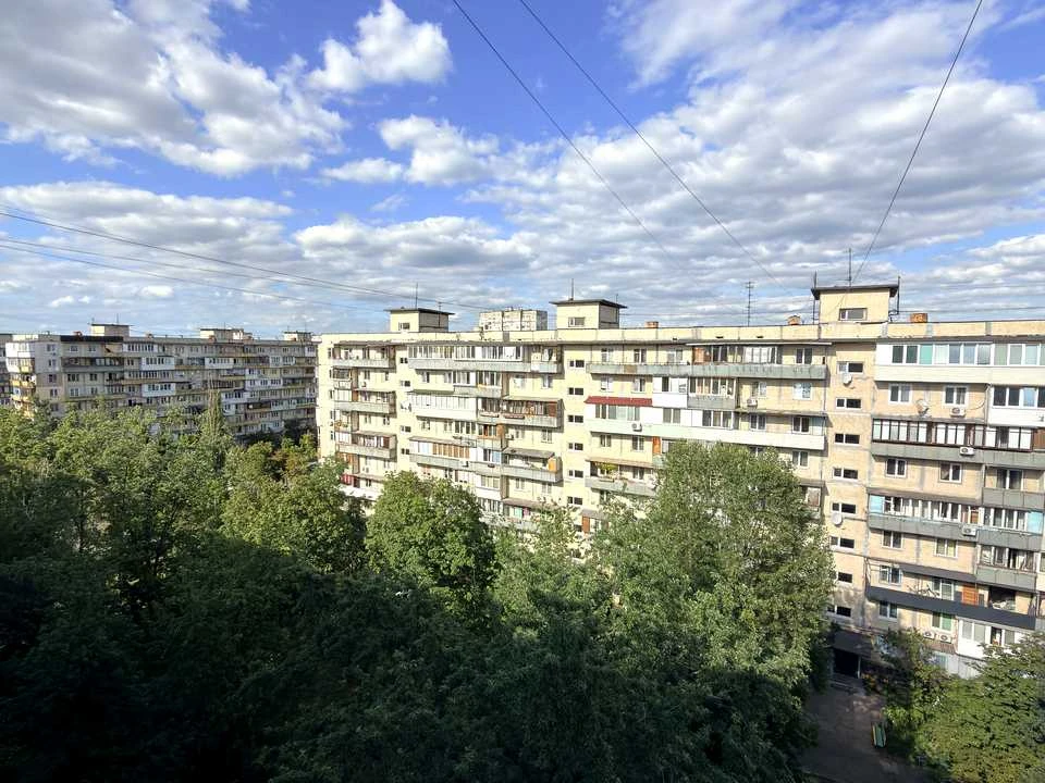 Квартира. Київ, Ореста Левицького вул. (Академіка Курчатова)