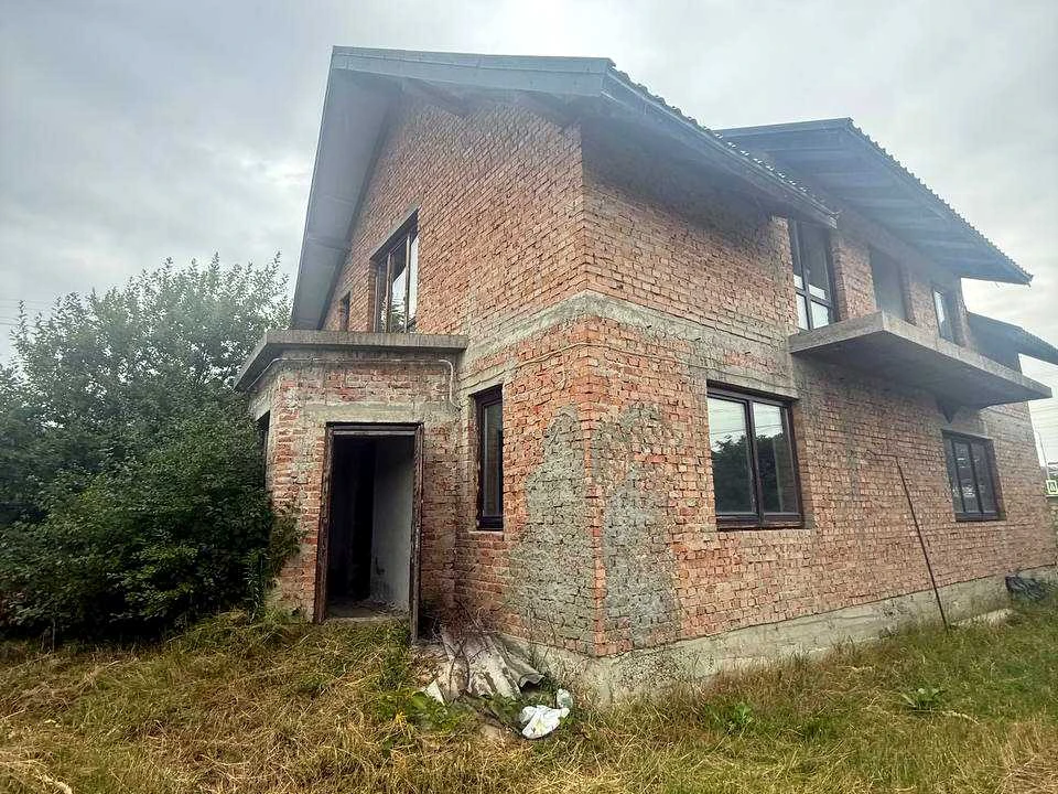 Будинок. Івано-Франківськ, Євгена Коновальця вул.