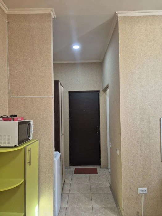 Selling a 1-room small apartment