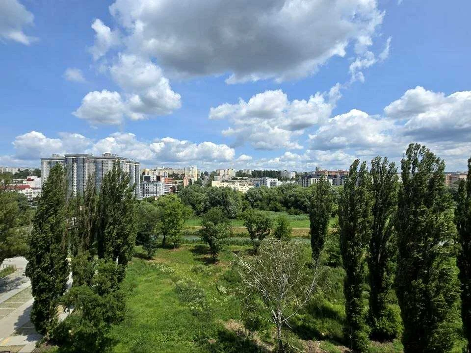 Квартира. Хмельницький, Прибузька вул., (Будинок)