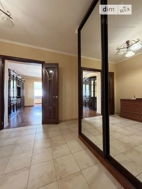 Sale of 3-room apartment 95 sq. m on Lesi Ukrainky Blvd. 21B • ID 3
