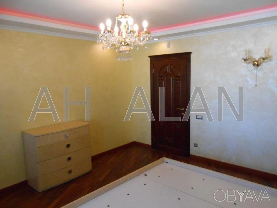 5-комнатная квартира, 165 м.кв.
