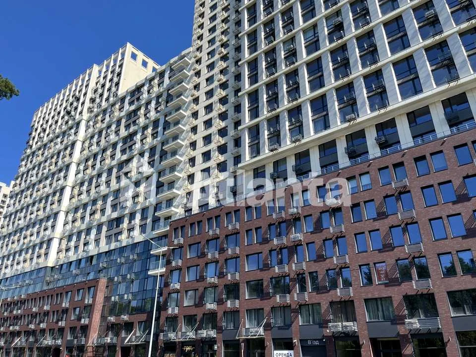 Квартира. Київ, Князя Романа Мстиславича вул. (Генерала Жмач
