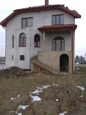 Продається сучасний будинок в передмісті Івано-Франківська