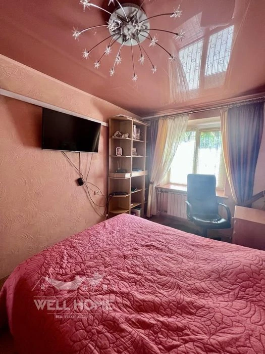 Продаж квартири 2к Кубанської України, 28 м.Лісова Київ