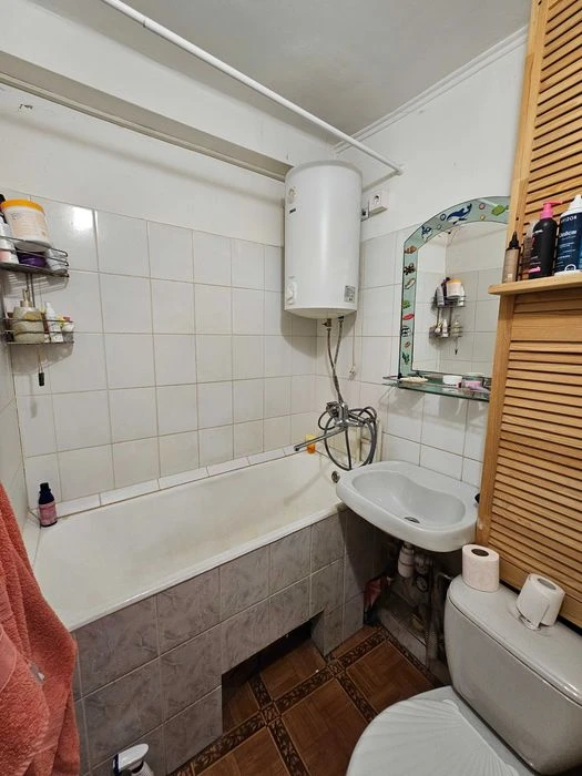 Продаж 1-кімнатної квартири, 34 м² - вул. Левка Лук’яненко б