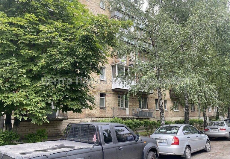 Продаж 1-кімн. квартири у Києві, 33 м², 2/5 поверх – відмінн
