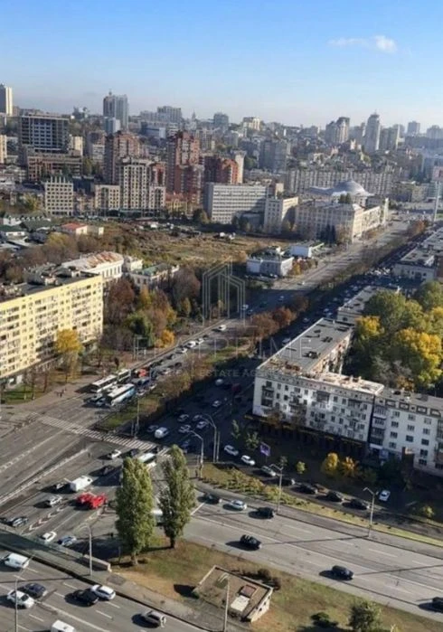 Продаж видової 1-кімнатної квартири ЖК Манхеттен сіті (Manha