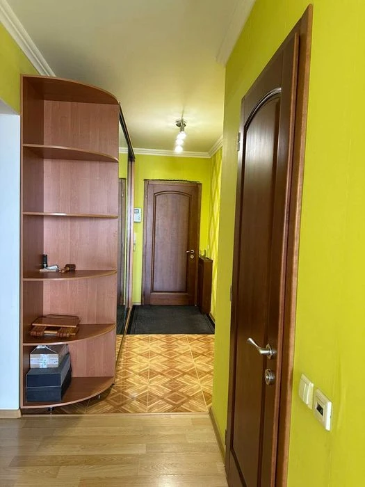 ПРОДАМ 2-х комнатную квартиру по ул.Автозаводской 69,64 кв.