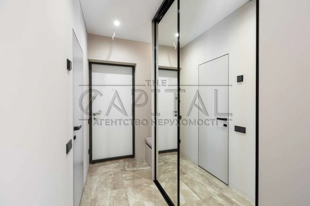 Продаж квартири з коморою 7.2м2 ЖК Славутич, метро Славутич,