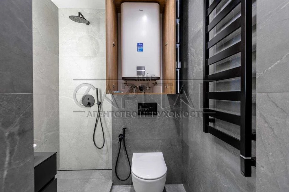 Продаж квартири з коморою 7.2м2 ЖК Славутич, метро Славутич,