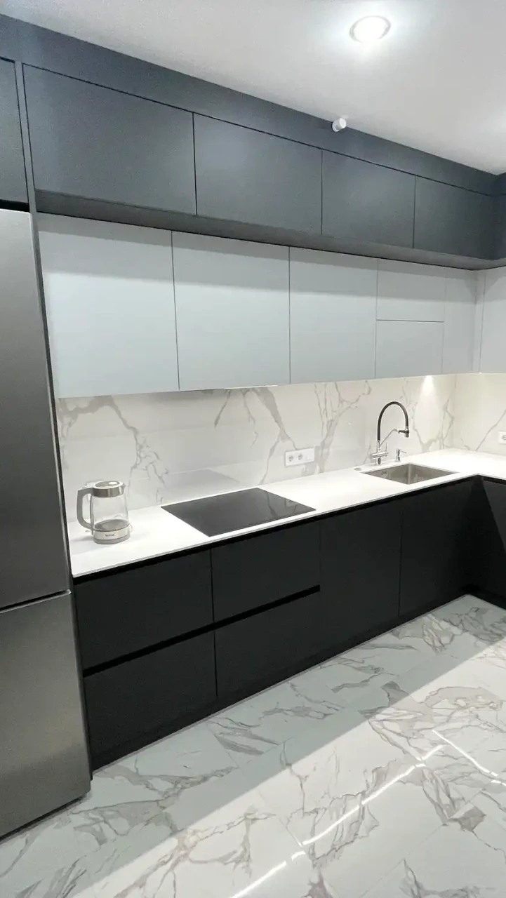 Продажа квартиры 2-комн. 56 м² 2/16 эт.