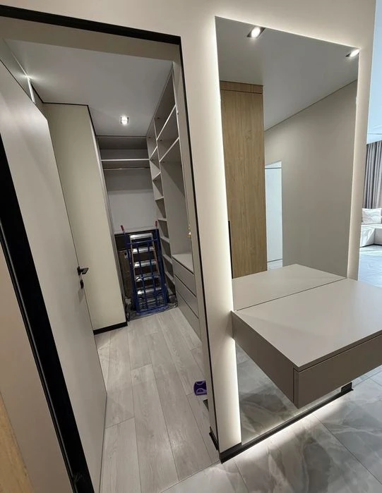 продаж 2к  квартири в ЖК Варшавський