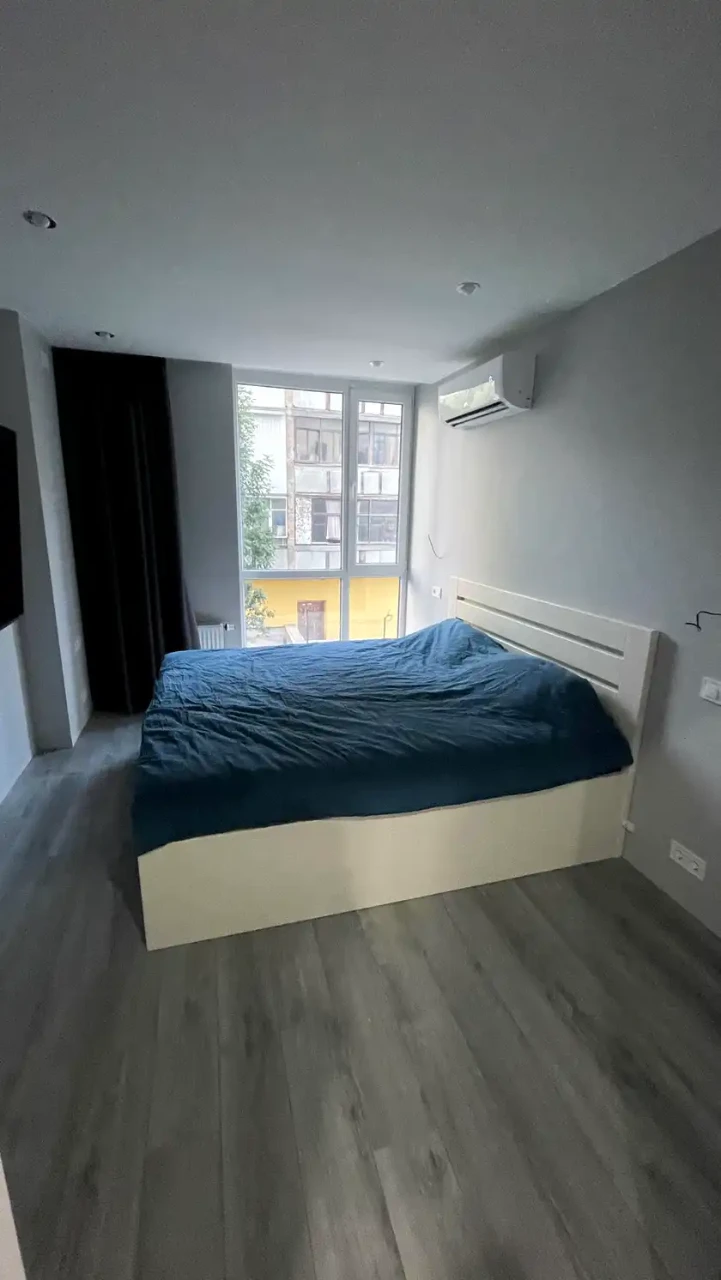 Продажа квартиры 2-комн. 56 м² 2/16 эт.