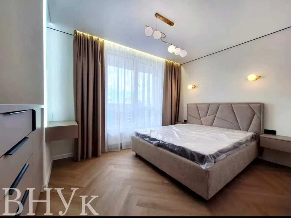 Квартира. Івано-Франківськ, Юліана Пелеша вул., 3,  к
