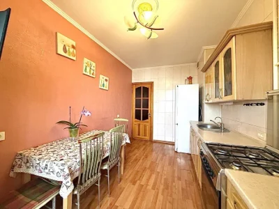 3-х ком. кв-ра на  Королева / Спецпроэкт. / 65 кв.м - 67000
