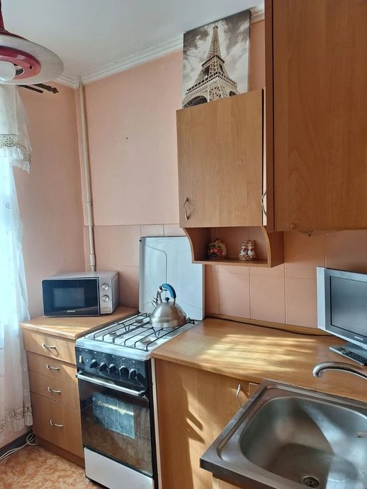 Продам 1-ком.кв., Новые дома, метро Дворец спорта, Каденюка