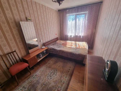 2,5 % комісія продам 2 кім квартиру вул Шалімова 29