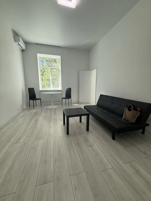 Продам 2к квартиру с ремонтом, центр