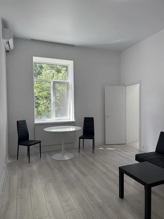 Продам 2к квартиру с ремонтом, центр