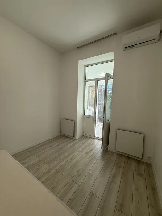 Продам 2к квартиру с ремонтом, центр