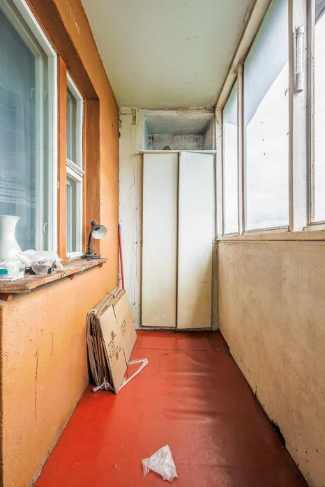 Продам 3х кімнатну квартиру під ремонт