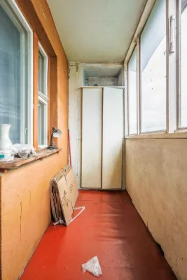 Продам 3х кімнатну квартиру під ремонт