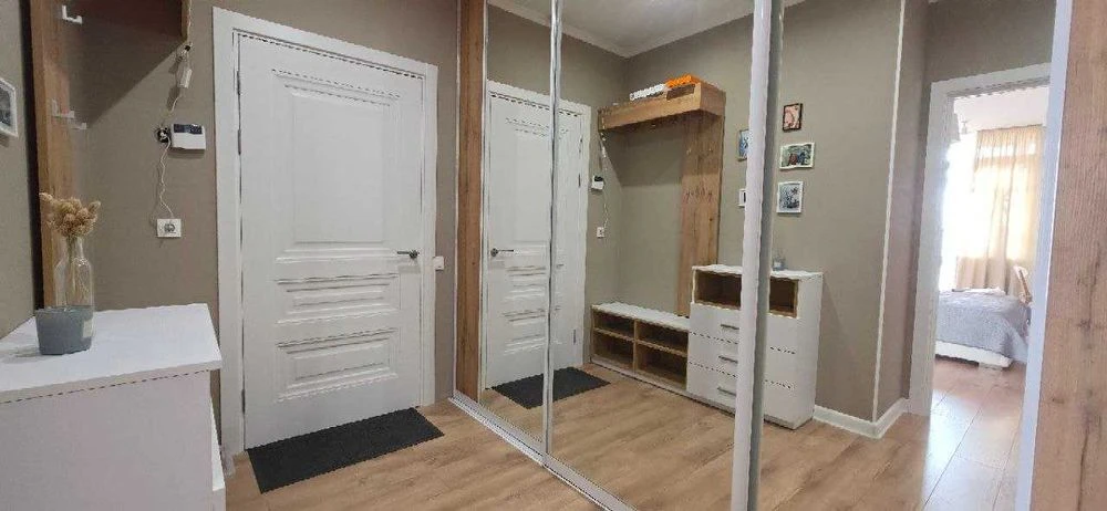 Продаж 1 кімнатної квартири з найкращим ремонтом у ЖК Дмитрі