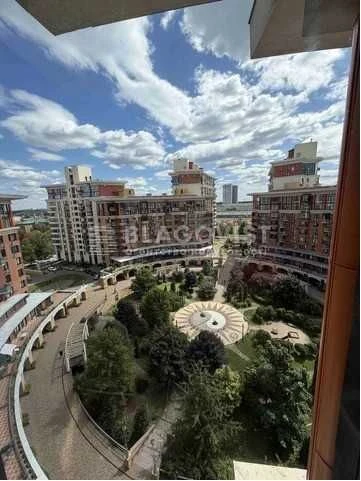Продам пентхаус в ЖК Сонячна Брама! Здановської Юлії, 73в