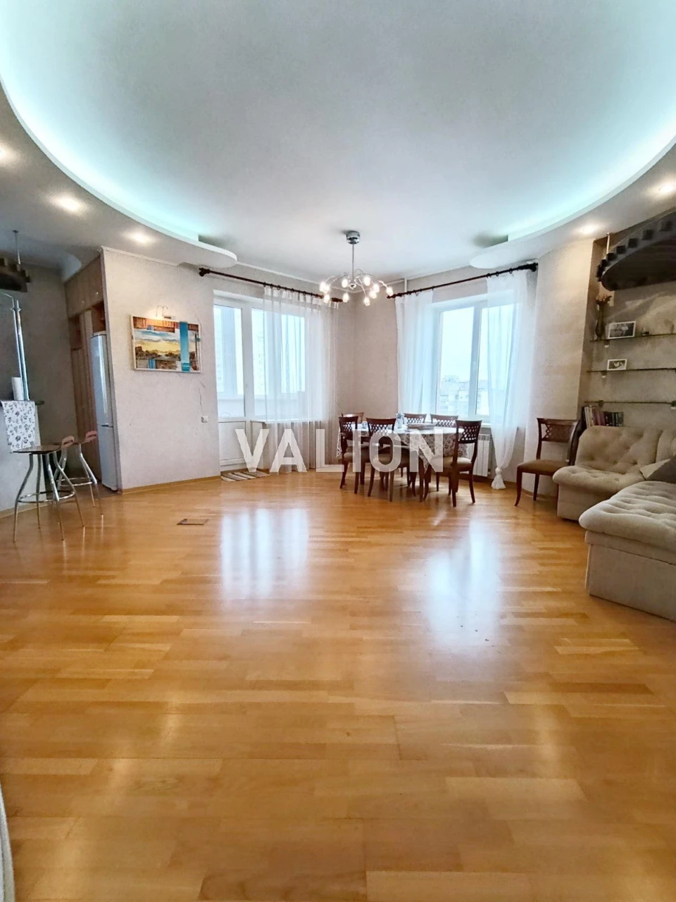 Продаж 4-к квартири вул. Срібнокільська 14а. м.Позняки