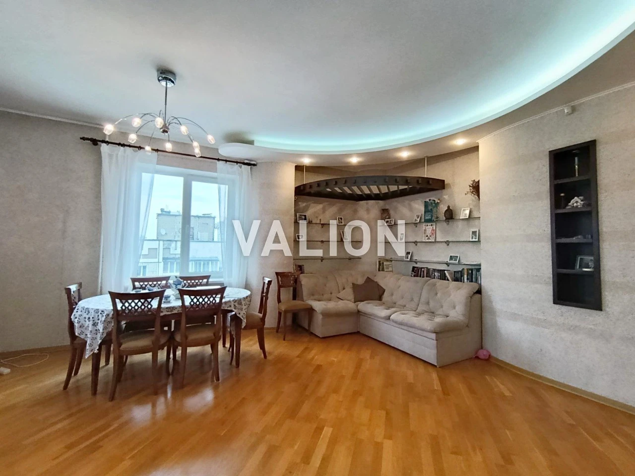 Продаж 4-к квартири вул. Срібнокільська 14а. м.Позняки