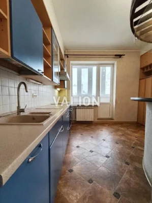 Продаж 4-к квартири вул. Срібнокільська 14а. м.Позняки