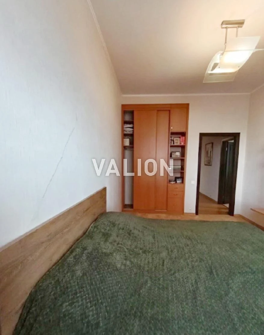 Продаж 4-к квартири вул. Срібнокільська 14а. м.Позняки