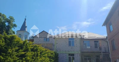 Велика 3-кімнатна квартира в центрі Одеси біля парку на вул.