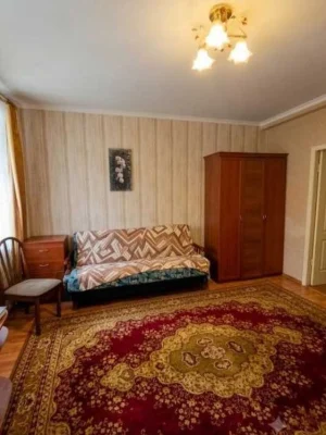Продам 1-комнатную квартиру в Центре на Новосельского